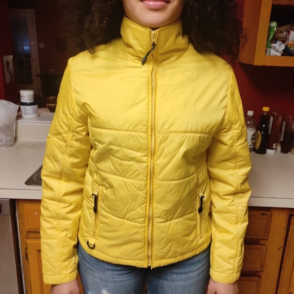 Yellow Puffer coat - Picture 5 of 9